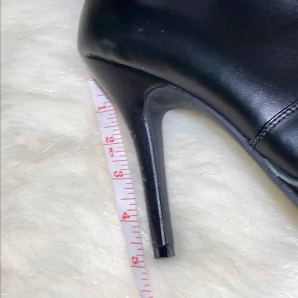 ANDIAMO Aerica Heeled Ankle Booties